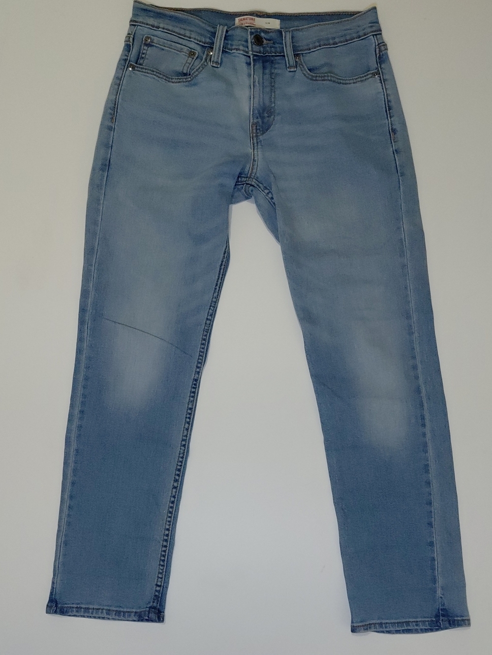 Signature Levi's 29x30 Women's Jeans Light Wash Slim Straight